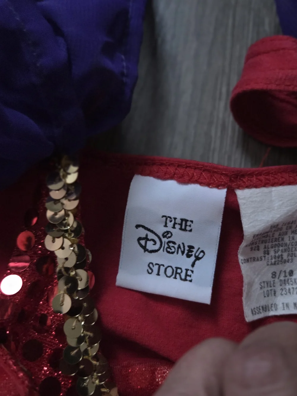 Disney sparkling red